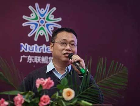 Lianyi ganó el premio "Enterprise de contribución especial" por el alimento acuático "Enterprise de contribución especial" en Huazhong